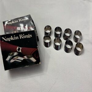 Eight vintage silverplated Leonard oval shaped napkin rings with boxes